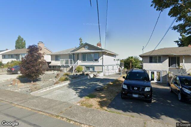 Street view of 582 Baxter Ave, Saanich