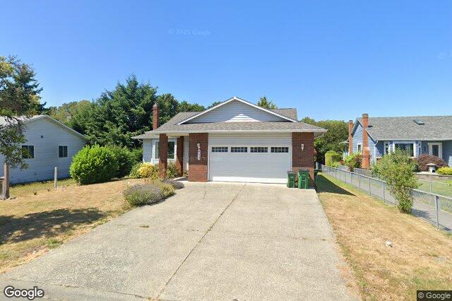 Street view of 994 Meadowview Pl, Saanich