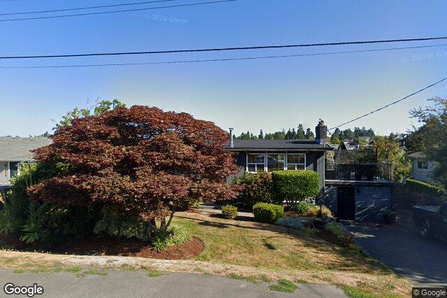 Street view of 580 Baker St, Saanich
