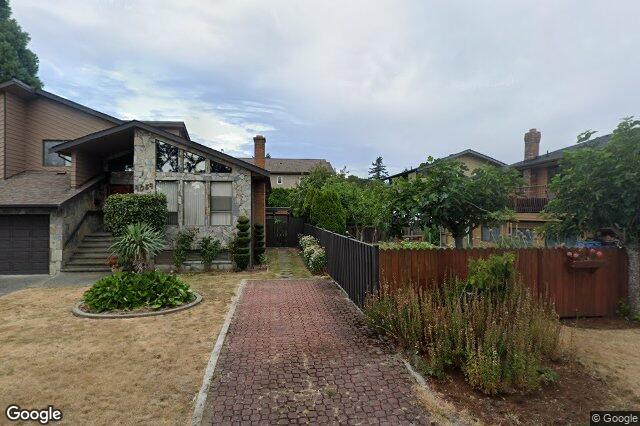 Street view of 4050 Santa Maria Ave, Saanich
