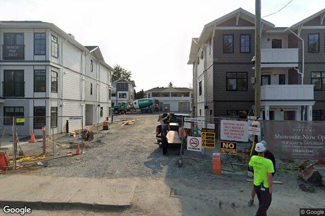 Street view of 3-102 – 4201 Tyndall Ave, Saanich
