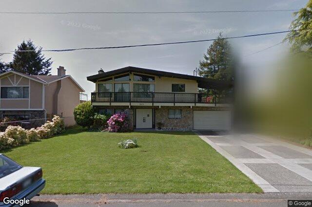 Street view of 1821 Penshurst Rd, Saanich