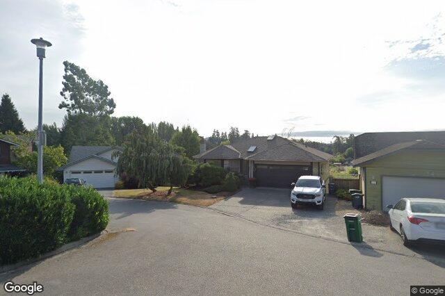 Street view of 1237 Glyn Oak Pl, Saanich