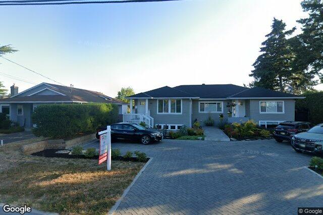 Street view of 812 Mann Ave, Saanich