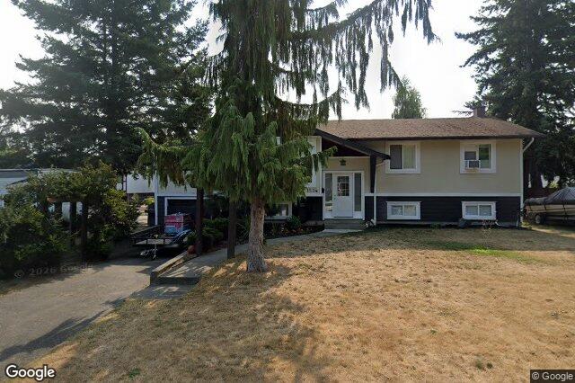 Street view of 1534 Edgemont Rd, Saanich