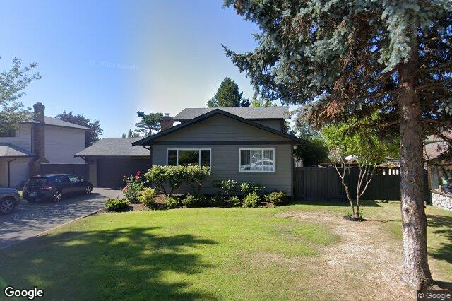 Street view of 763 Viaduct Ave, Saanich