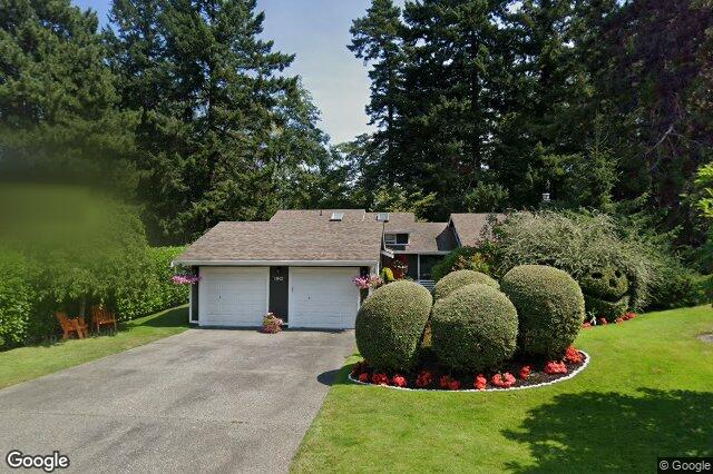 Street view of 1042 Donwood Dr, Saanich