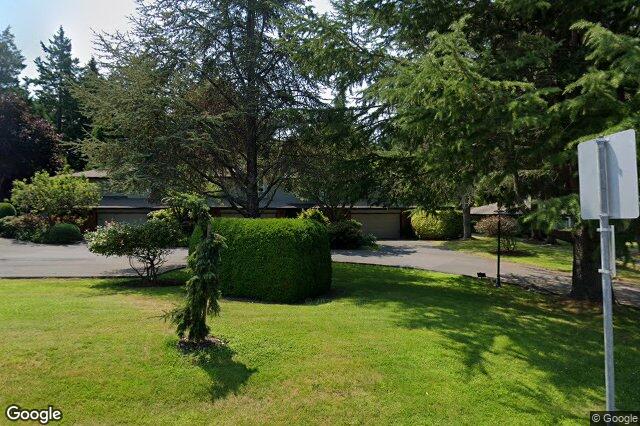 Street view of 6 – 4630 Lochside Dr, Saanich