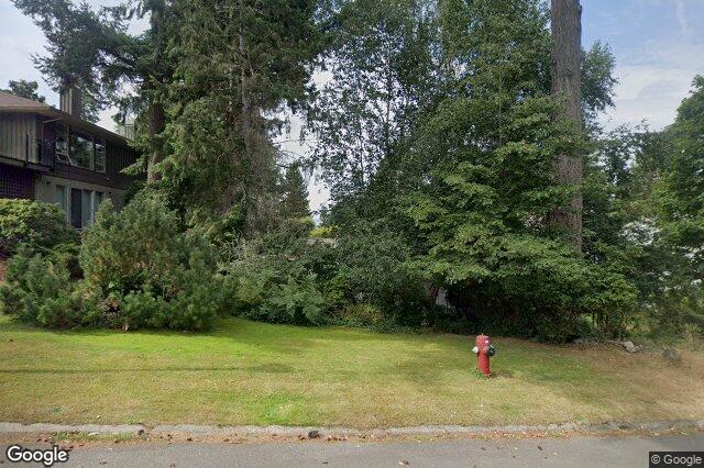 Street view of 20 – 928 Bearwood Lane, Saanich