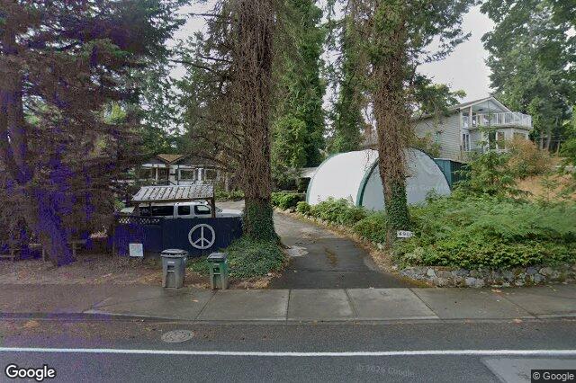 Street view of 4906 Cordova Bay Rd, Saanich