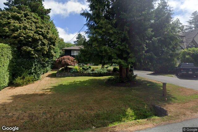 Street view of 5143 Santa Clara Ave, Saanich
