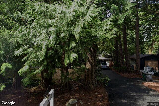 Street view of 5182 Santa Clara Ave, Saanich