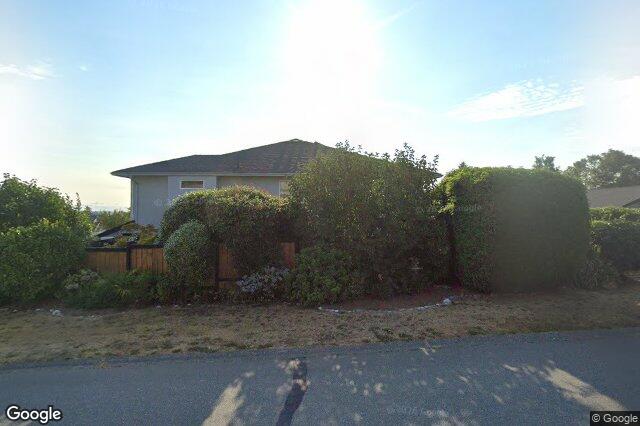 Street view of 2541 Wilcox Terr, Central Saanich