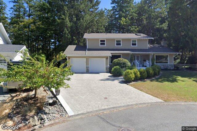 Street view of 1018 Elstree Close, Central Saanich