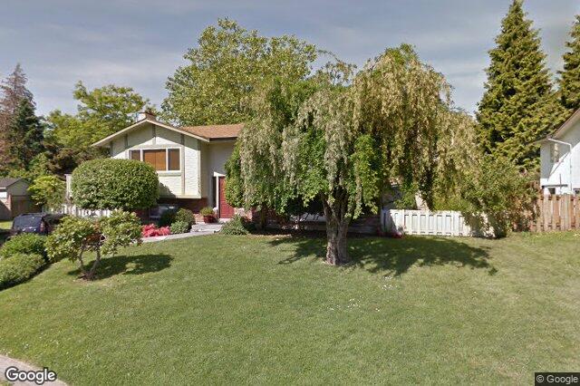 Street view of 7254 Enid Pl, Central Saanich