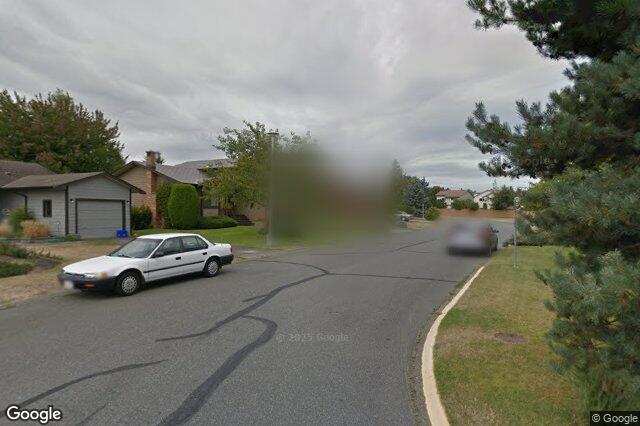 Street view of 7840 Fairmeadow Pl, Central Saanich