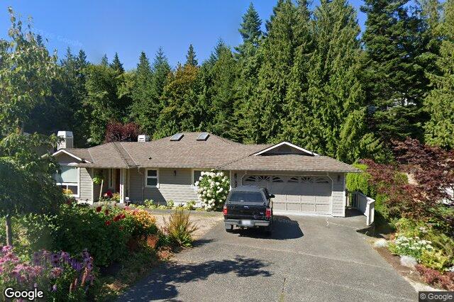 Street view of 8830 Langara Pl, North Saanich