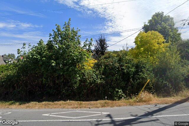 Street view of 9319 East Saanich Rd, North Saanich