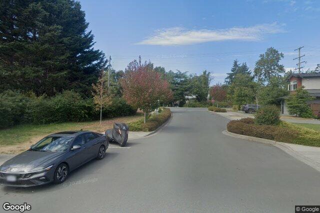 Street view of 2020 Deerbrush Cres, North Saanich