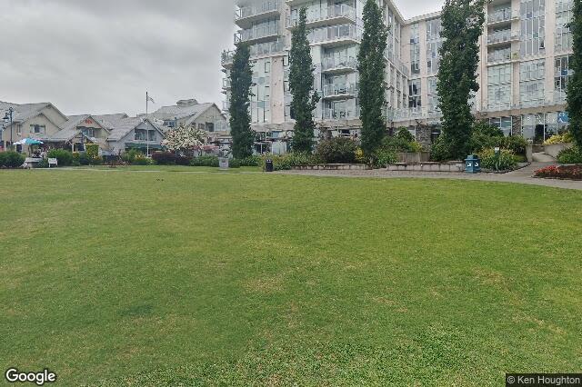 Street view of 308 – 9809 Seaport Pl, Sidney