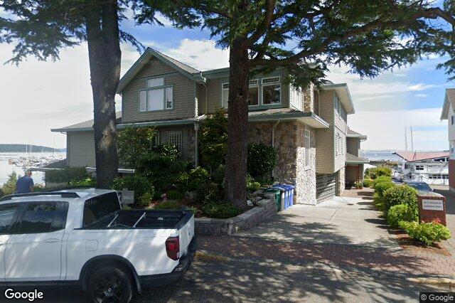 Street view of 5 – 9885 Second St, Sidney