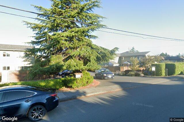 Street view of 11 – 10070 Fifth St, Sidney