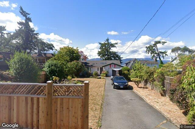 Street view of 10646 Madrona Dr, North Saanich