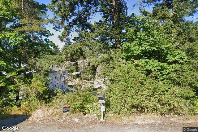 Street view of 10956 Chalet Rd, North Saanich
