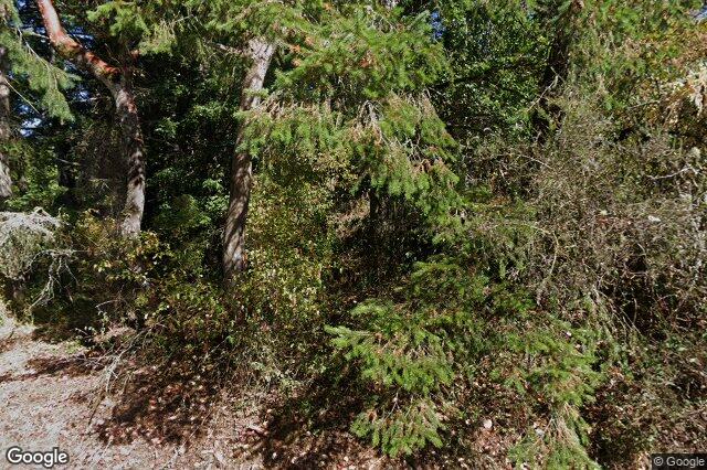 Street view of 1390 Laurel Rd, North Saanich
