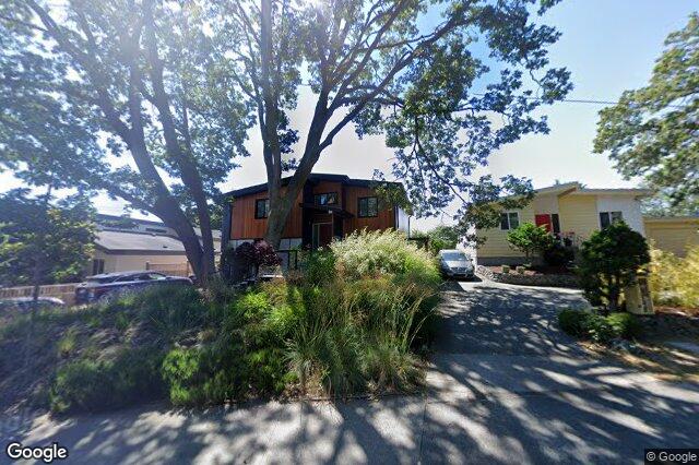 Street view of 338 Foul Bay Rd, Victoria