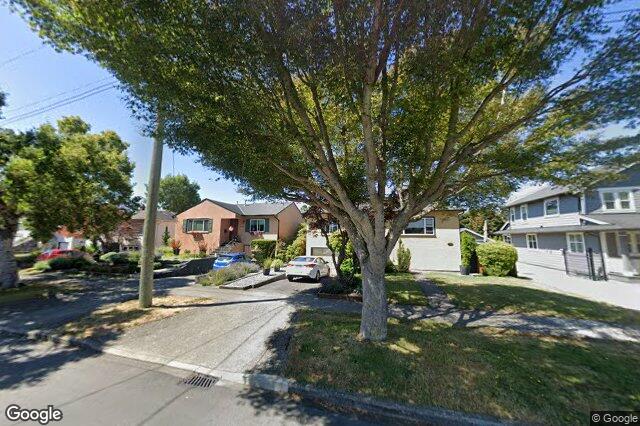 Street view of 354 Stannard Ave, Victoria
