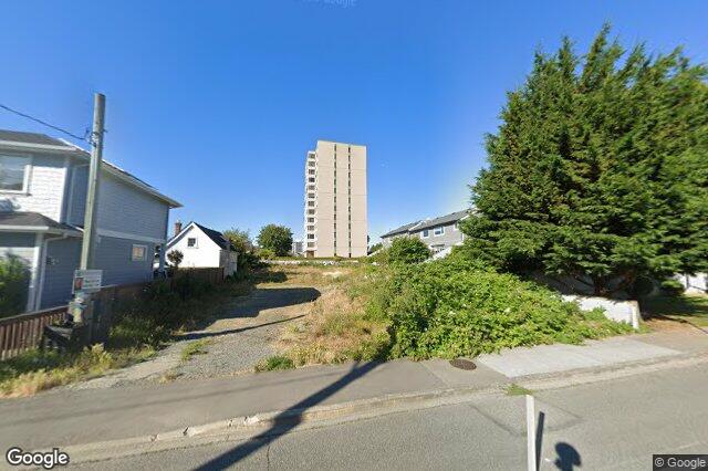 Street view of 557 Simcoe St, Victoria