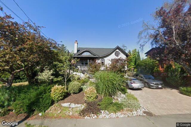 Street view of 614 Monterey Ave, Oak Bay