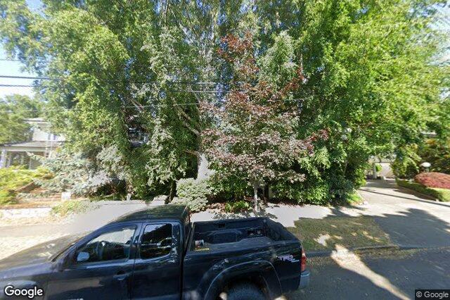 Street view of 403 – 420 Linden Ave, Victoria