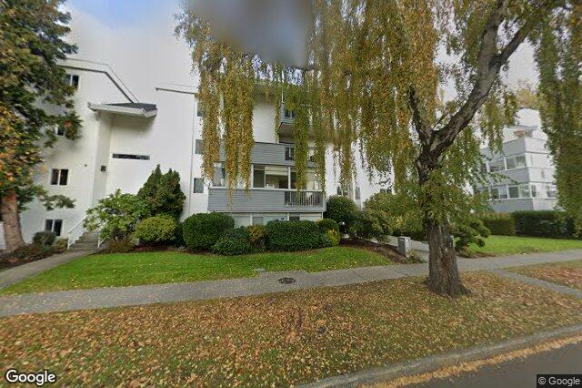 Street view of 206 – 1110 Oscar St, Victoria
