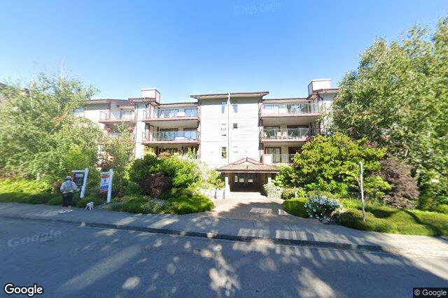 Street view of 107 – 420 Parry St, Victoria