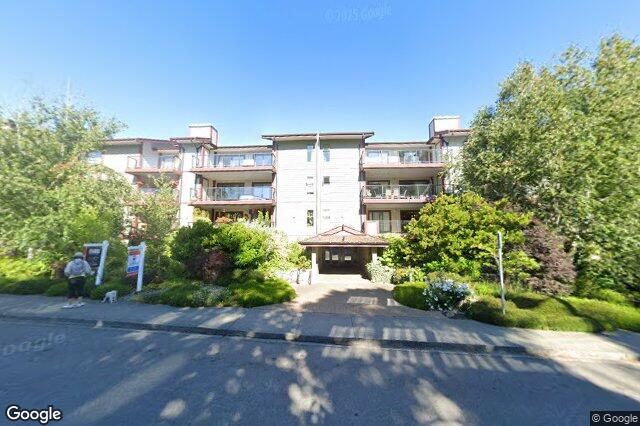 Street view of 403 – 420 Parry St, Victoria