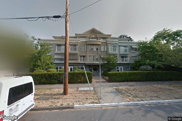 Street view of 206 – 1070 Southgate St, Victoria