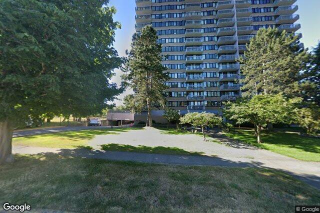 Street view of 2006 – 647 Michigan St, Victoria