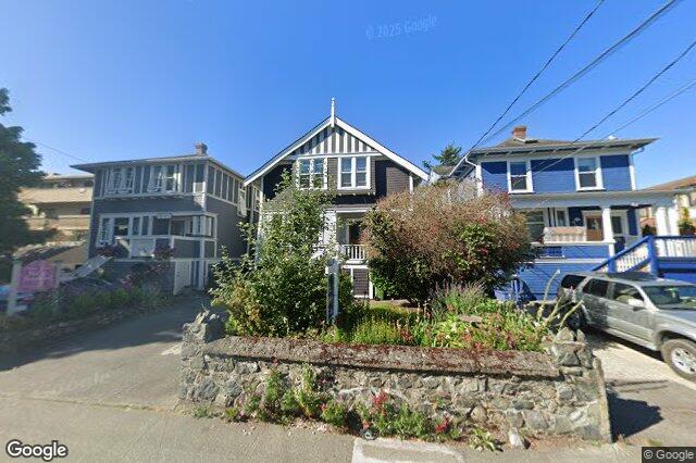 Street view of 329 Simcoe St, Victoria