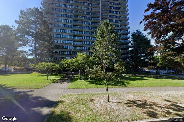 Street view of 1407 – 647 Michigan St, Victoria