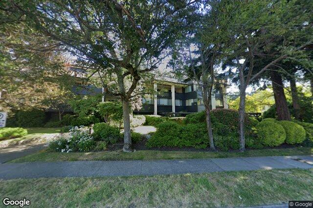 Street view of 306 – 1120 Fairfield Rd, Victoria