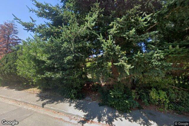 Street view of 1554 Montgomery Ave, Victoria