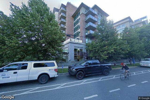 Street view of A302(Aug) – 810 Humboldt St, Victoria