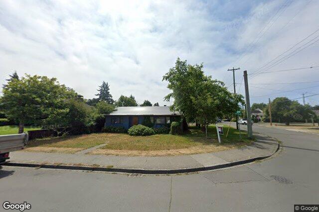 Street view of 2409 Currie Rd, Oak Bay