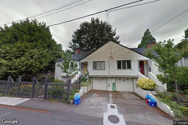 Street view of 812 Langham Crt, Victoria