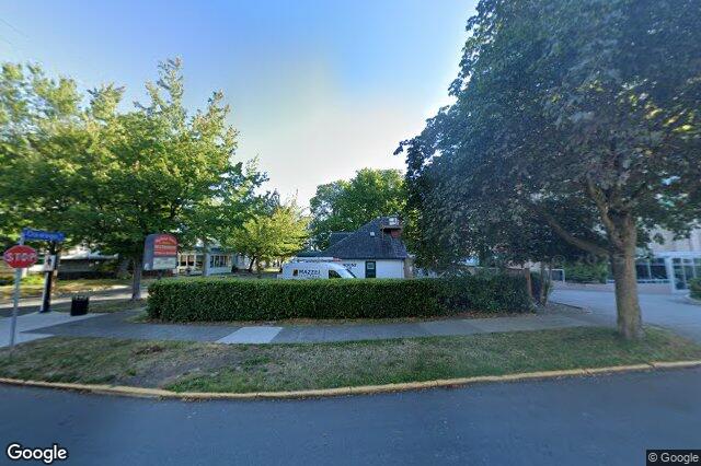 Street view of 305 – 405 Quebec St, Victoria