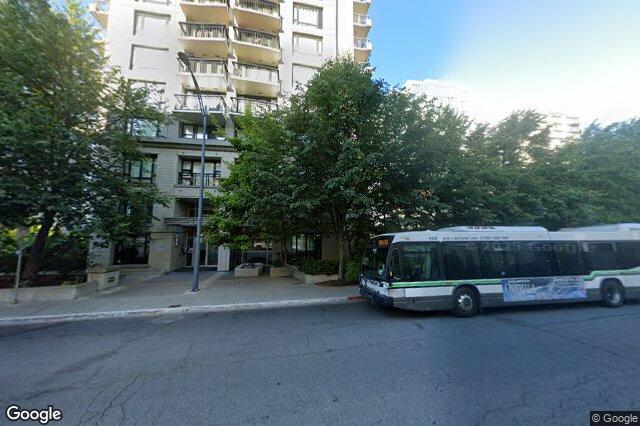 Street view of 405 – 751 Fairfield Rd, Victoria