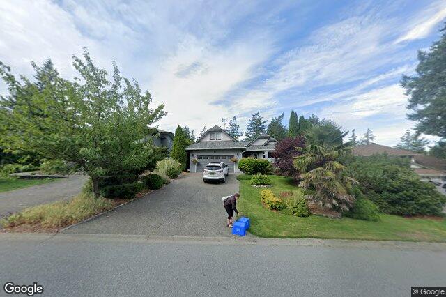 Street view of 825 Bexhill Pl, Colwood