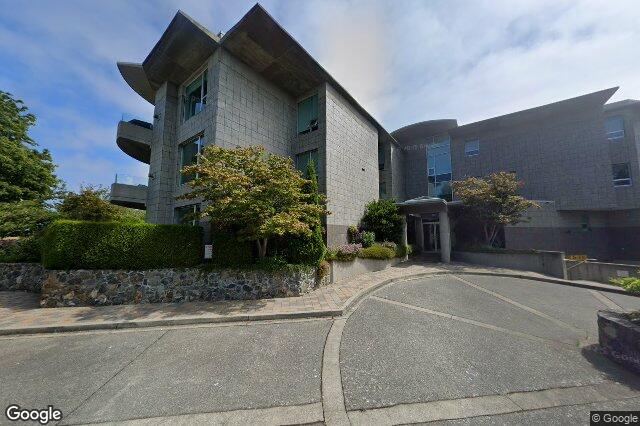 Street view of 104 – 1284 Beach Dr, Oak Bay